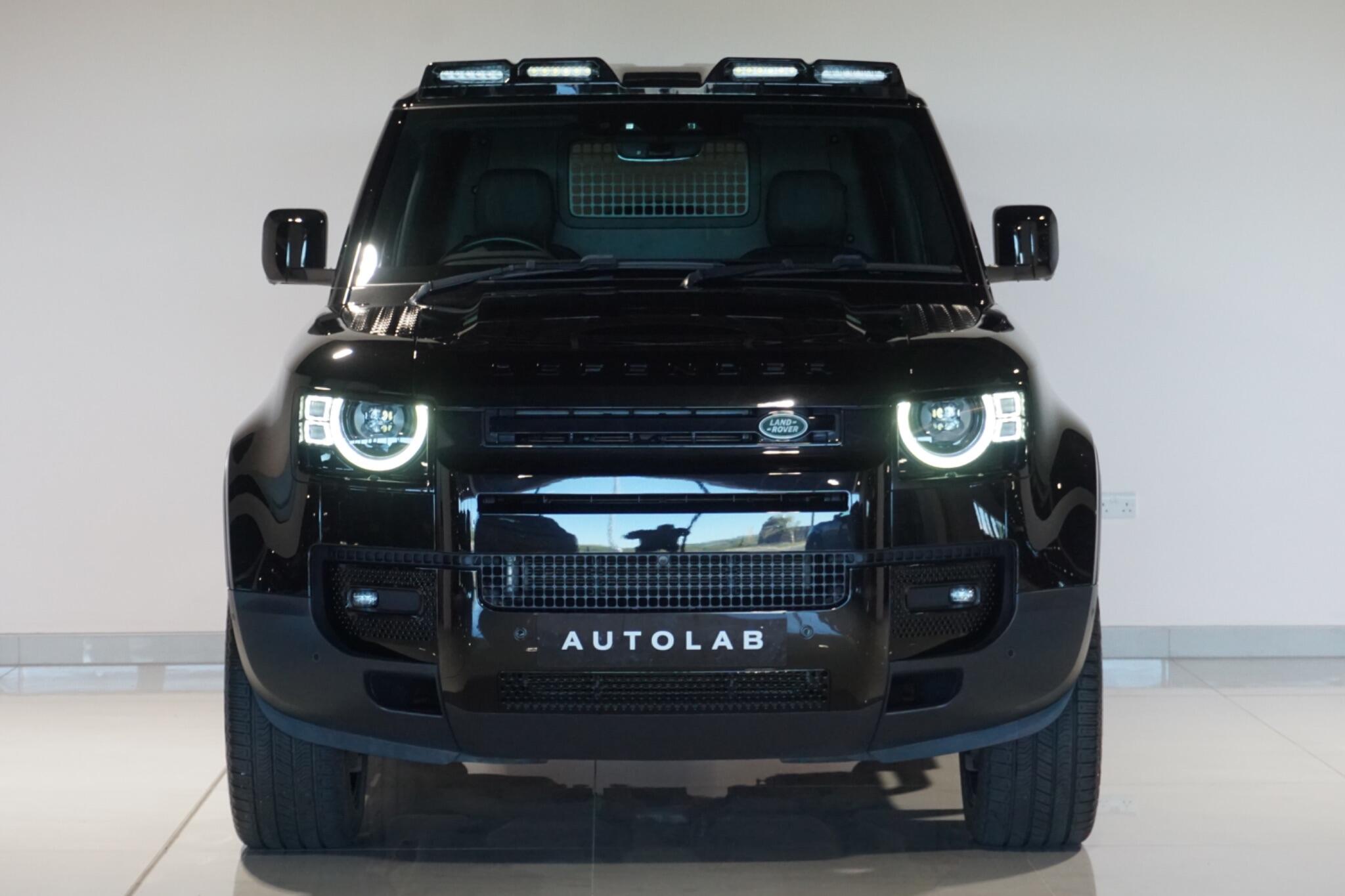 Land Rover Defender 90 3.0 D250 MHEV SE Hard Top SUV 3dr Diesel Auto 4WD SWB Euro 6 (s/s) (250 ps)
